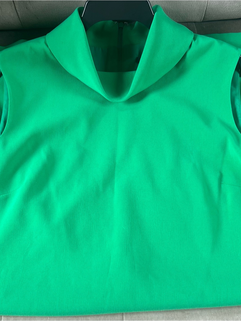 Alex Marie Emerald Green Sleeveless Shift Dress - Picture 6 of 10